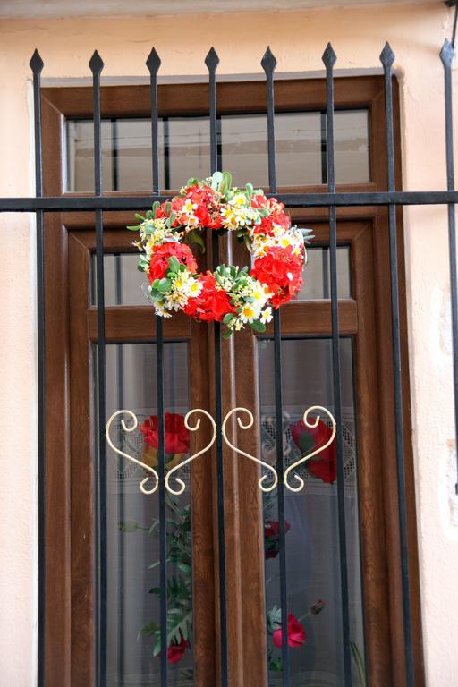 Anemones Rooms Chrissi Akti Chania Exterior foto