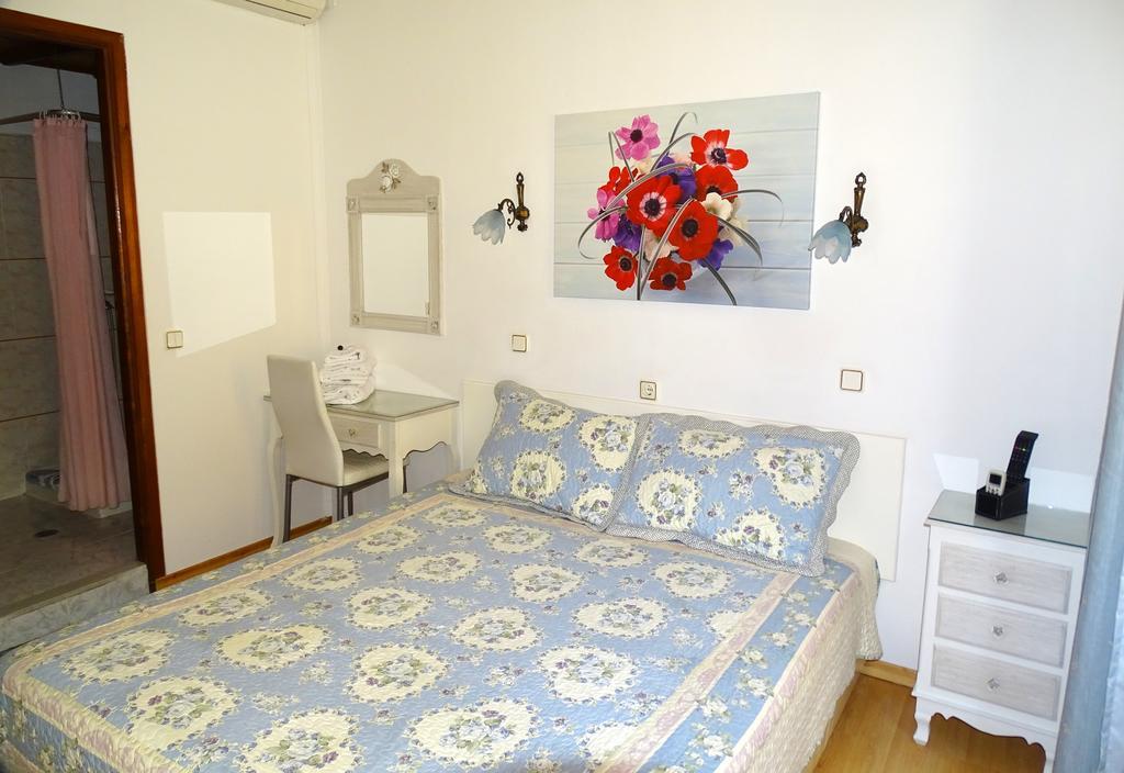 Anemones Rooms Chrissi Akti Chania Exterior foto